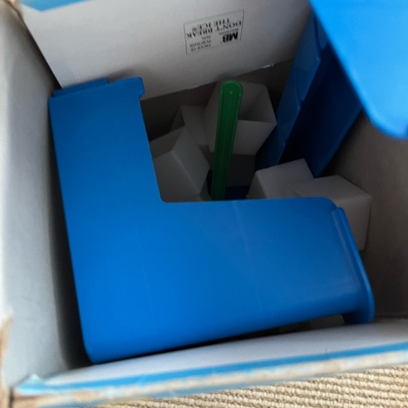 RARE Don’t Break the Ice game - Picture 2 of 2